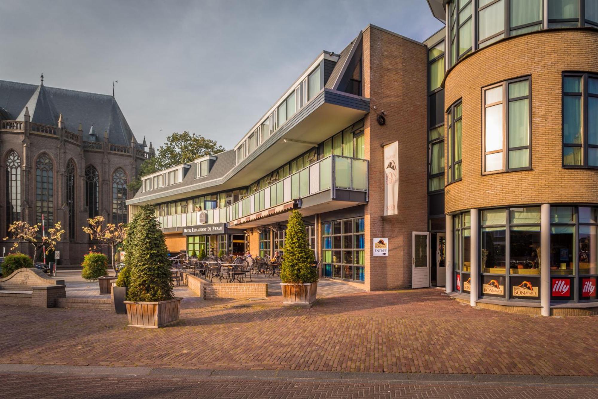 Hotel Restaurant De Zwaan Raalte Eksteriør bilde